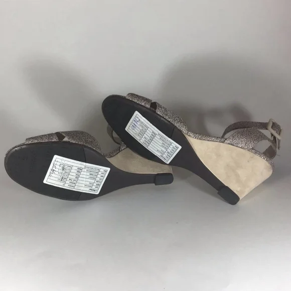 J. Renee Women's Kirkly Glitter and Suede Wedge Heel. Brown & Beige Size 7M - Picture 7 of 7